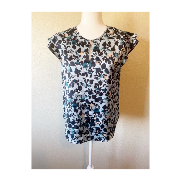 Ann Taylor Tops - Ann Taylor Petite Top